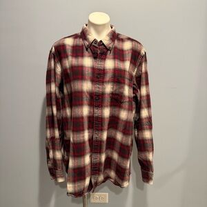 Eddie Bauer Men’s XL Red Plaid Flannel Shirt Relaxed Fit 100% Cotton